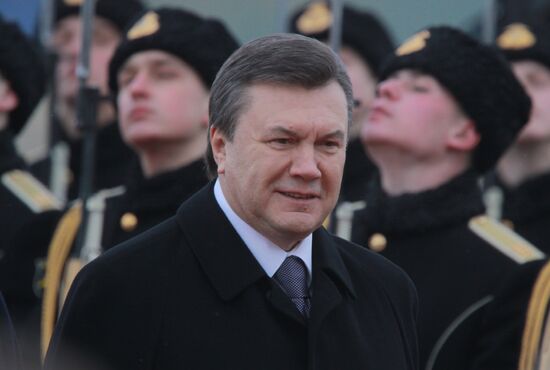 Виктор Янукович прибыл в Москву