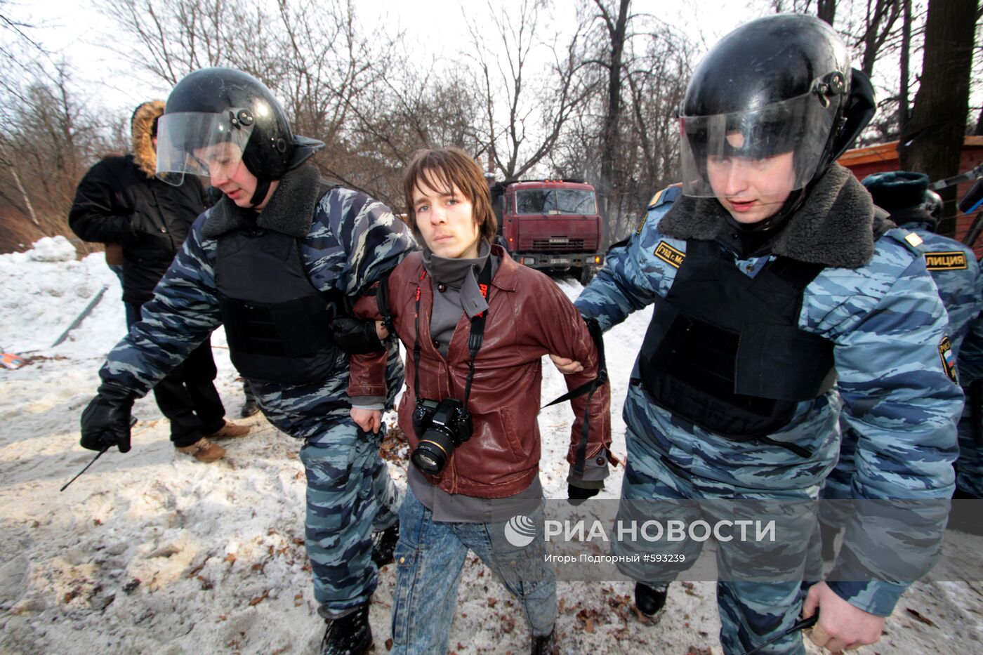 Сотрудники правоохранительных органов задержали Ивана Митина