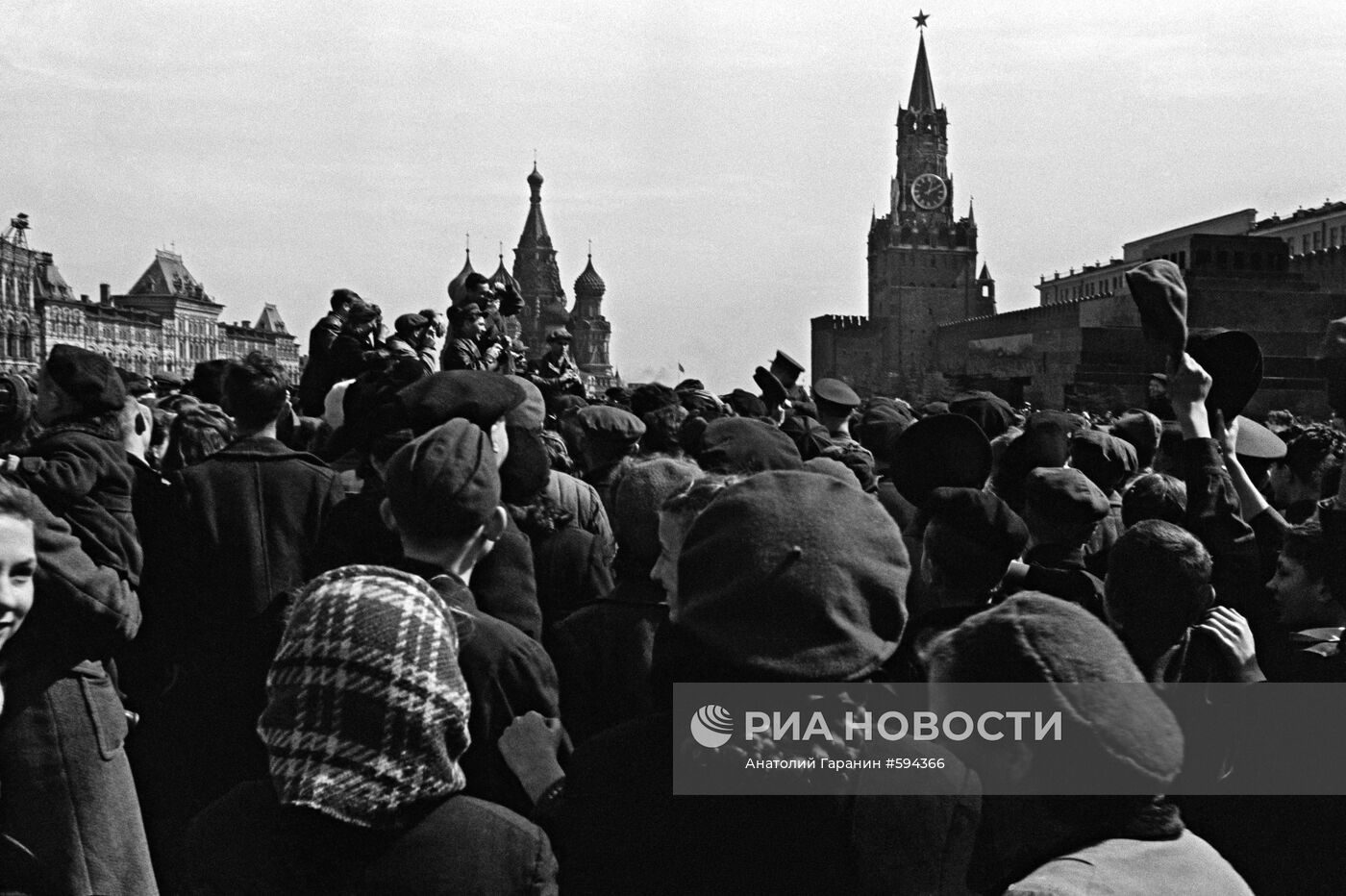 9 мая 1945 года на Красной площади в Москве
