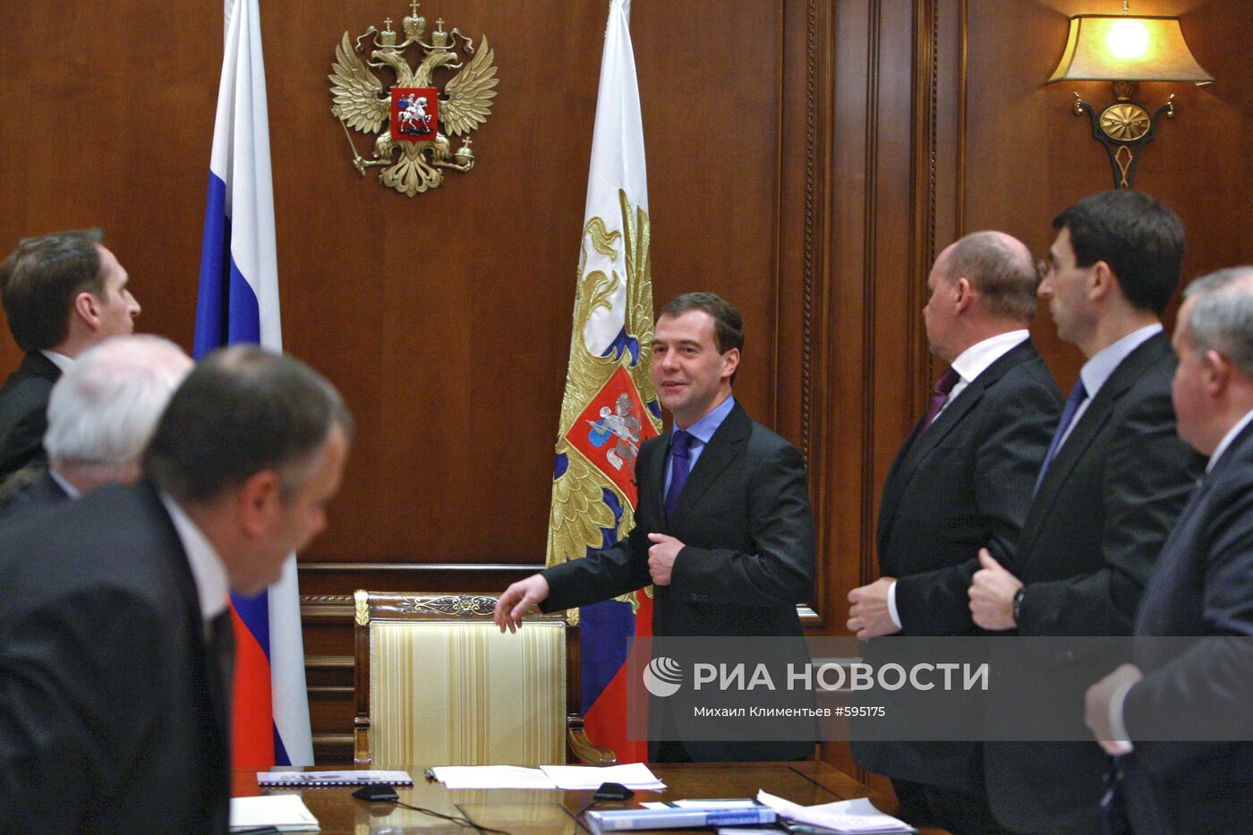Д.Медведев провел совещание по информационному присутствию СНГ