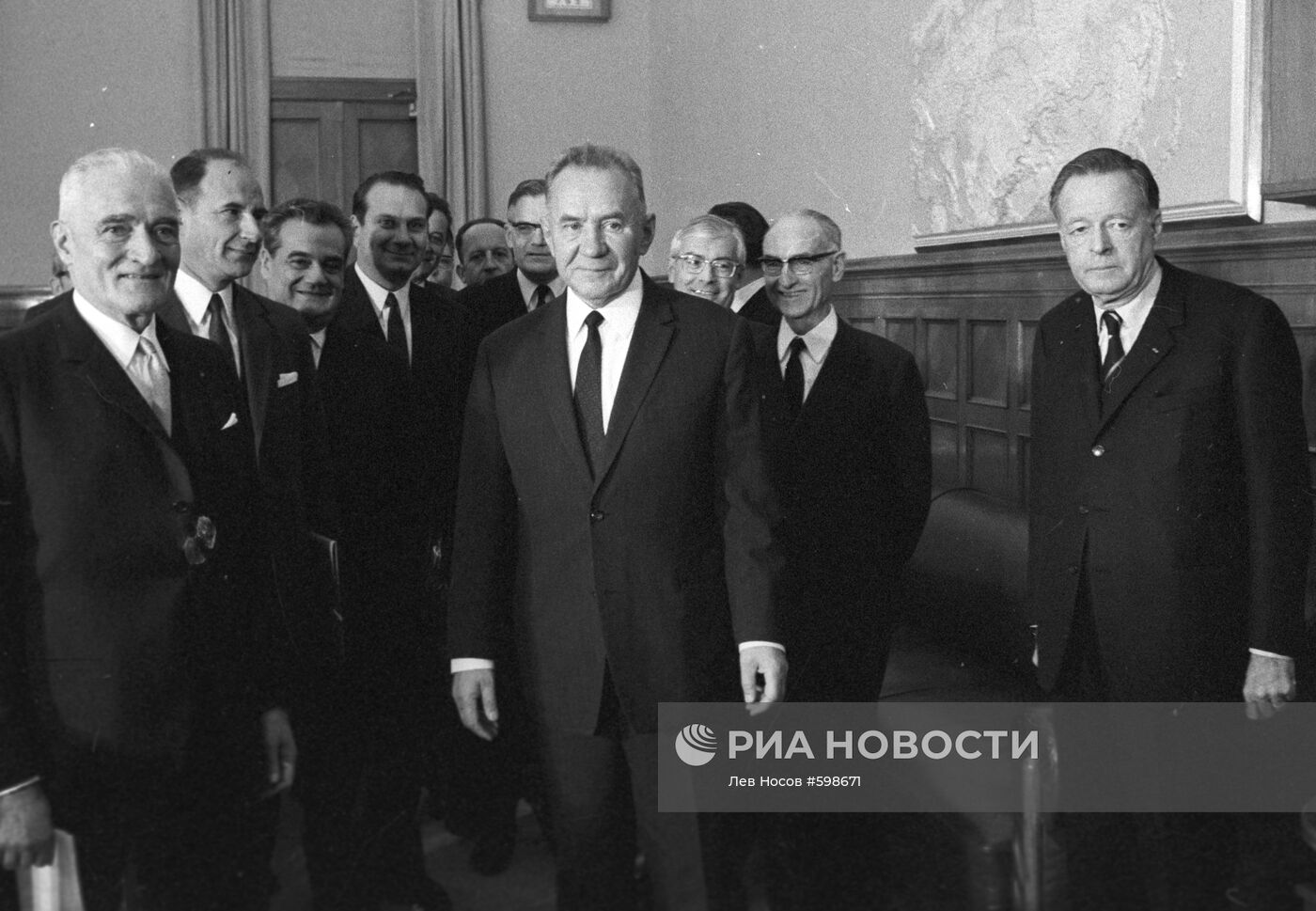 Алексей Косыгин, Рене Наварр и Роже Сейду