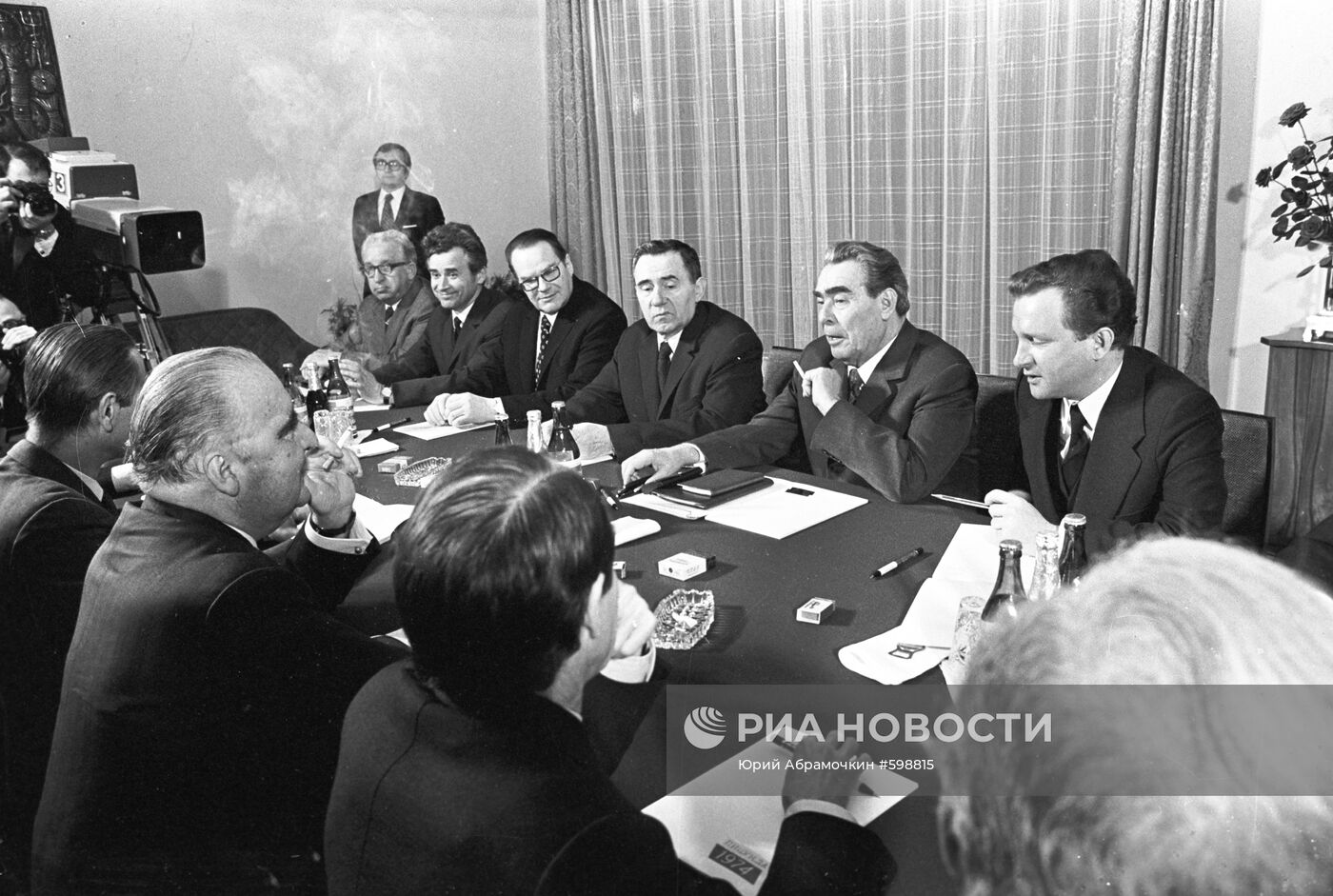 Жорж Помпиду и Леонид Брежнев
