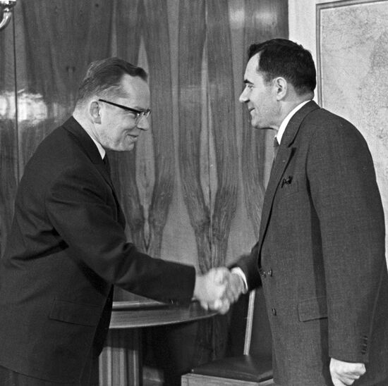 Ахти Карьялайнен и Андрей Громыко