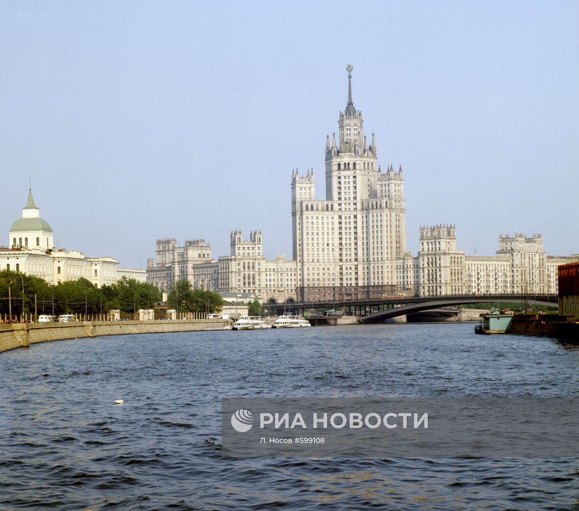 Жилое высотное здание на Котельнической набережной | РИА Новости Медиабанк