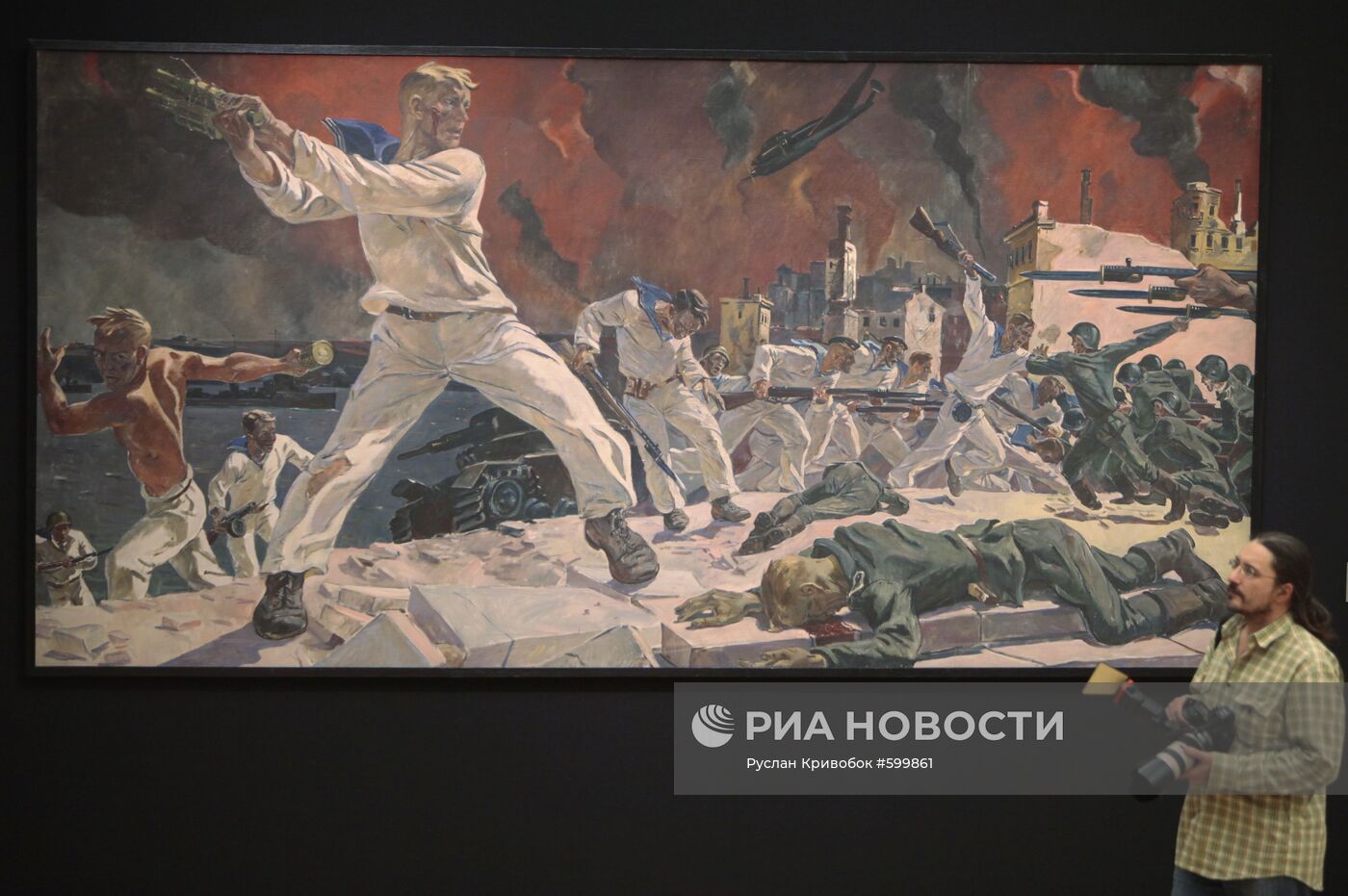 Выставка Александра Дейнеки "Работать, строить и не ныть!"