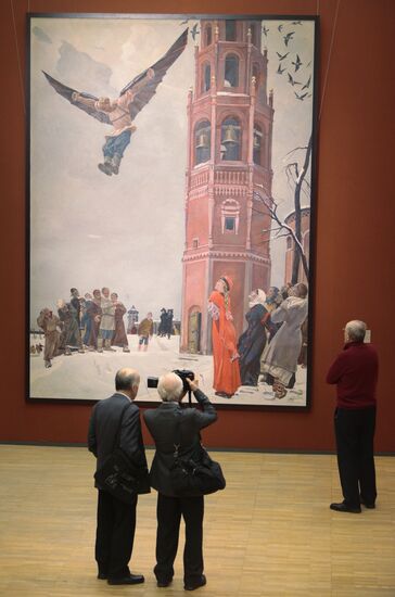 Выставка Александра Дейнеки "Работать, строить и не ныть!"