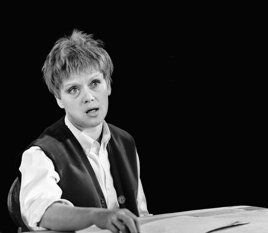 ФРЕЙНДЛИХ СПЕКТАКЛЬ "МАЛЫШ И КАРЛСОН"