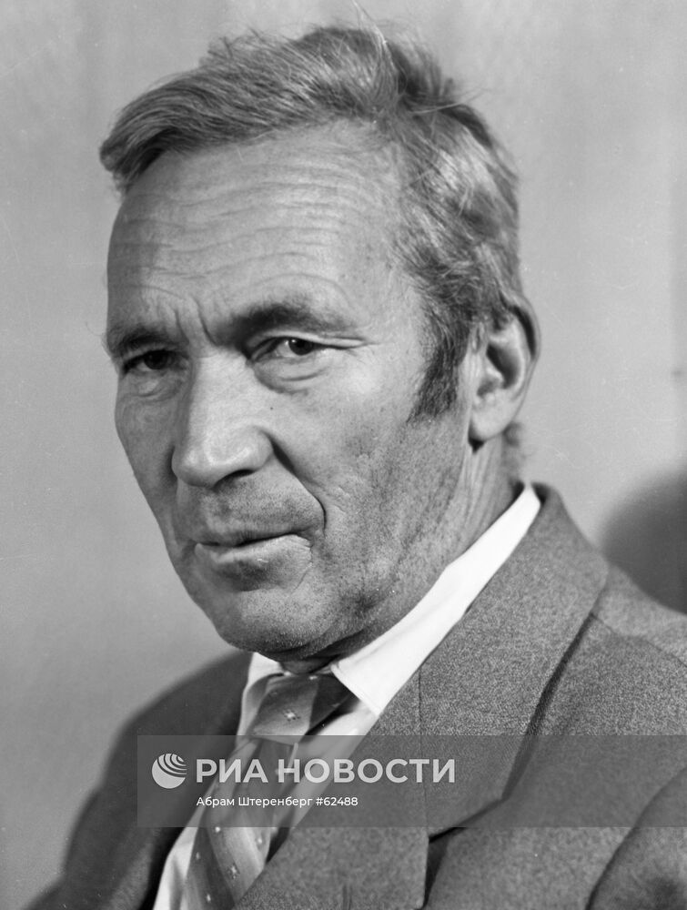 КОЛМОГОРОВ
