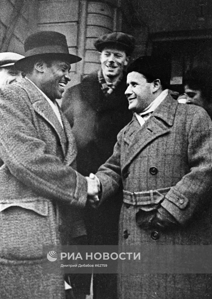 ЭЙЗЕНШТЕЙН ВСТРЕЧА РОБСОН