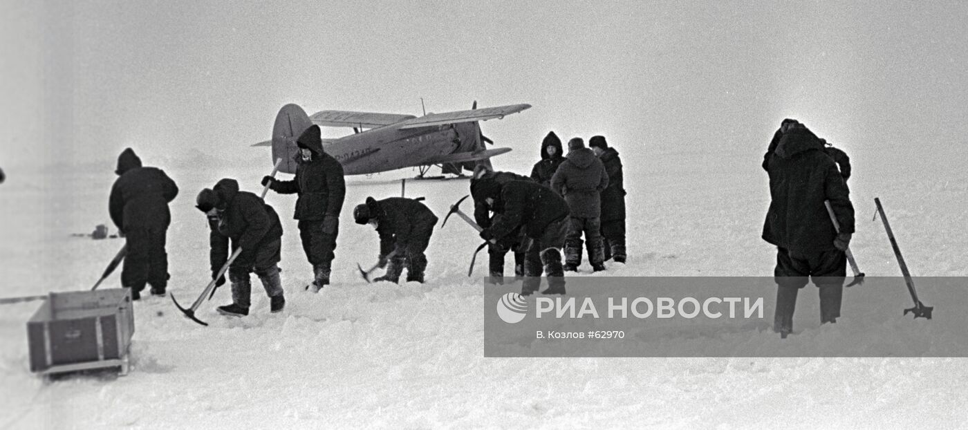 ЗИМОВЩИКИ «СП-12» ВЗЛЕТНАЯ ПОЛОСА
