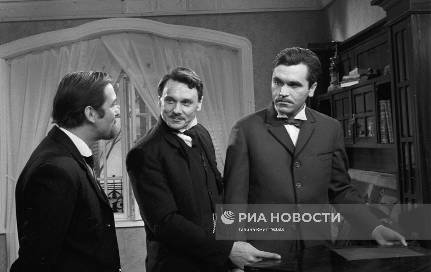 КОСТИН ЮМАТОВ КУЧЕРЕНКО "ОПАСНЫЕ ГАСТРОЛИ" ФИЛЬМ