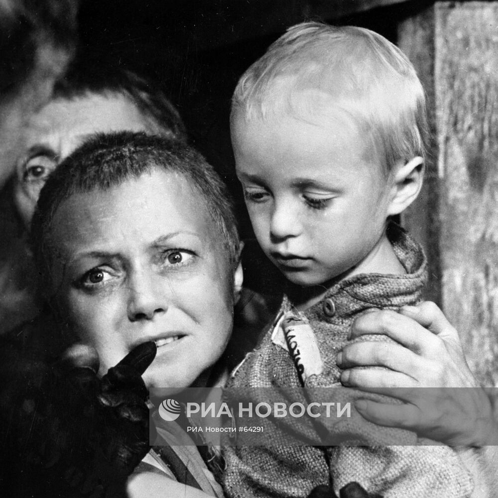 Людмила Касаткина в фильме С. Колосова "Помни имя свое"