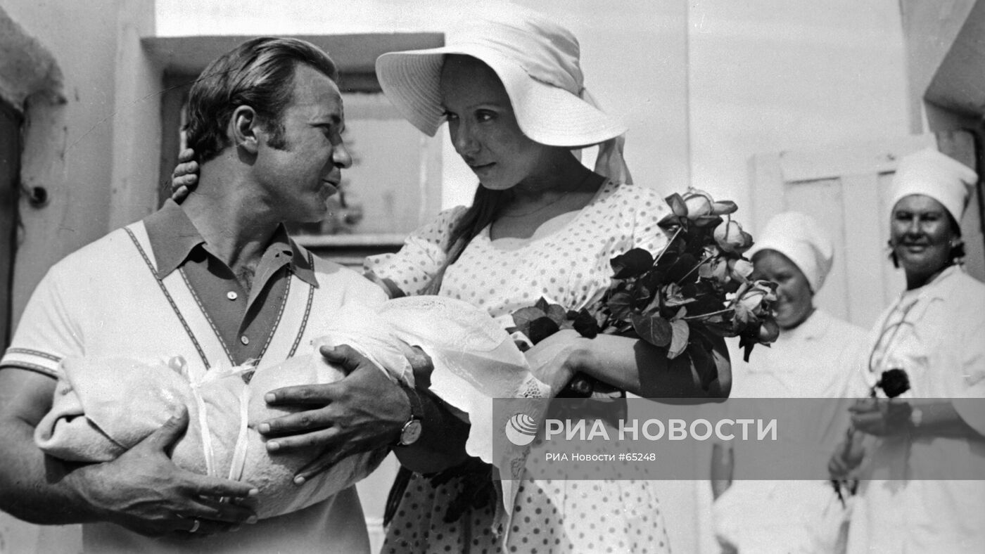 ГУБЕНКО ЧУРИКОВА ФИЛЬМ "ПРОШУ СЛОВА"