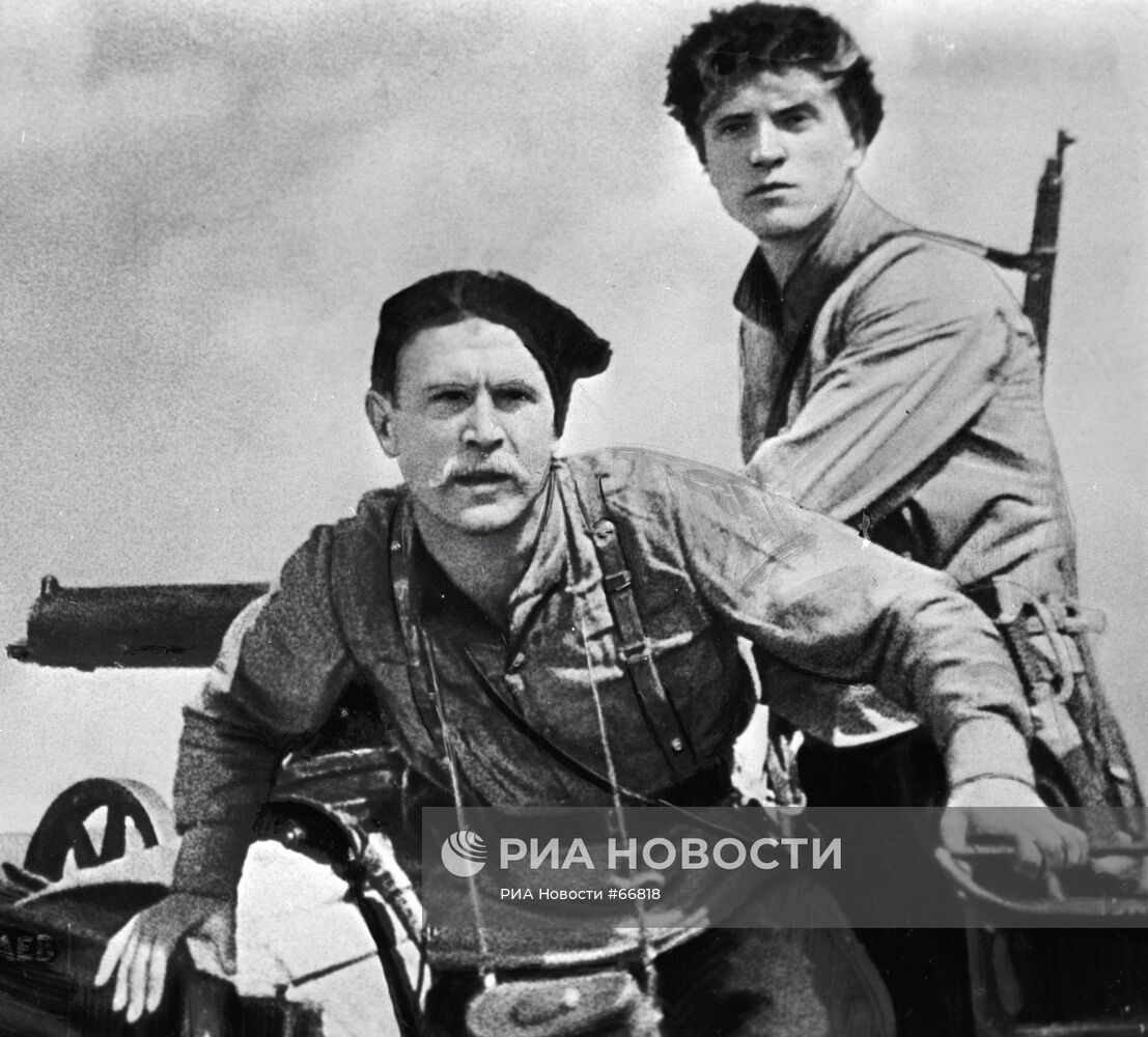 Борис Бабочкин и Леонид Кмит в фильме "Чапаев"