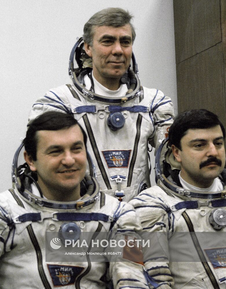ТИТОВ ЛЕВЧЕНКО МАНАРОВ "СОЮЗ ТМ-4"