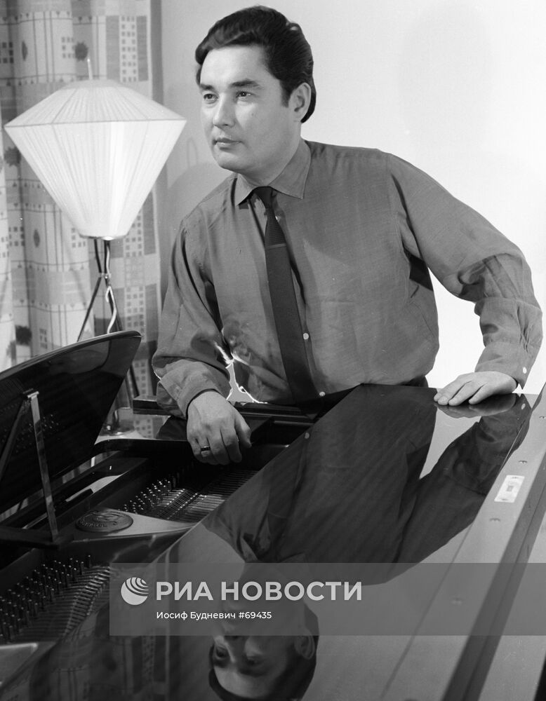 Ермек Серкебаев