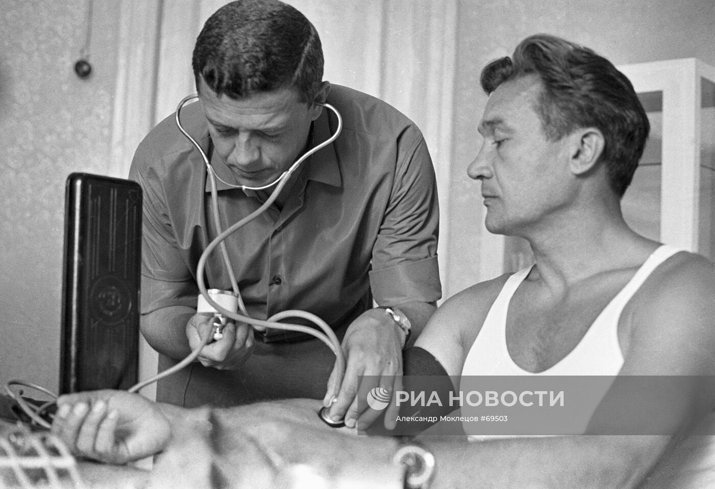 КОСМОНАВТЫ ВОЛКОВ ФИЛИПЧЕНКО