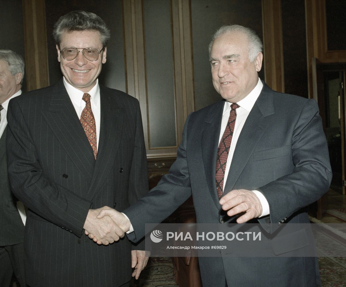 ЧЕРНОМЫРДИН ЛУЧИНСКИЙ