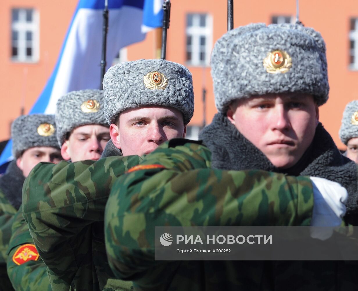 Тренировка 154 комендантского полка МВО перед Парадом Победы