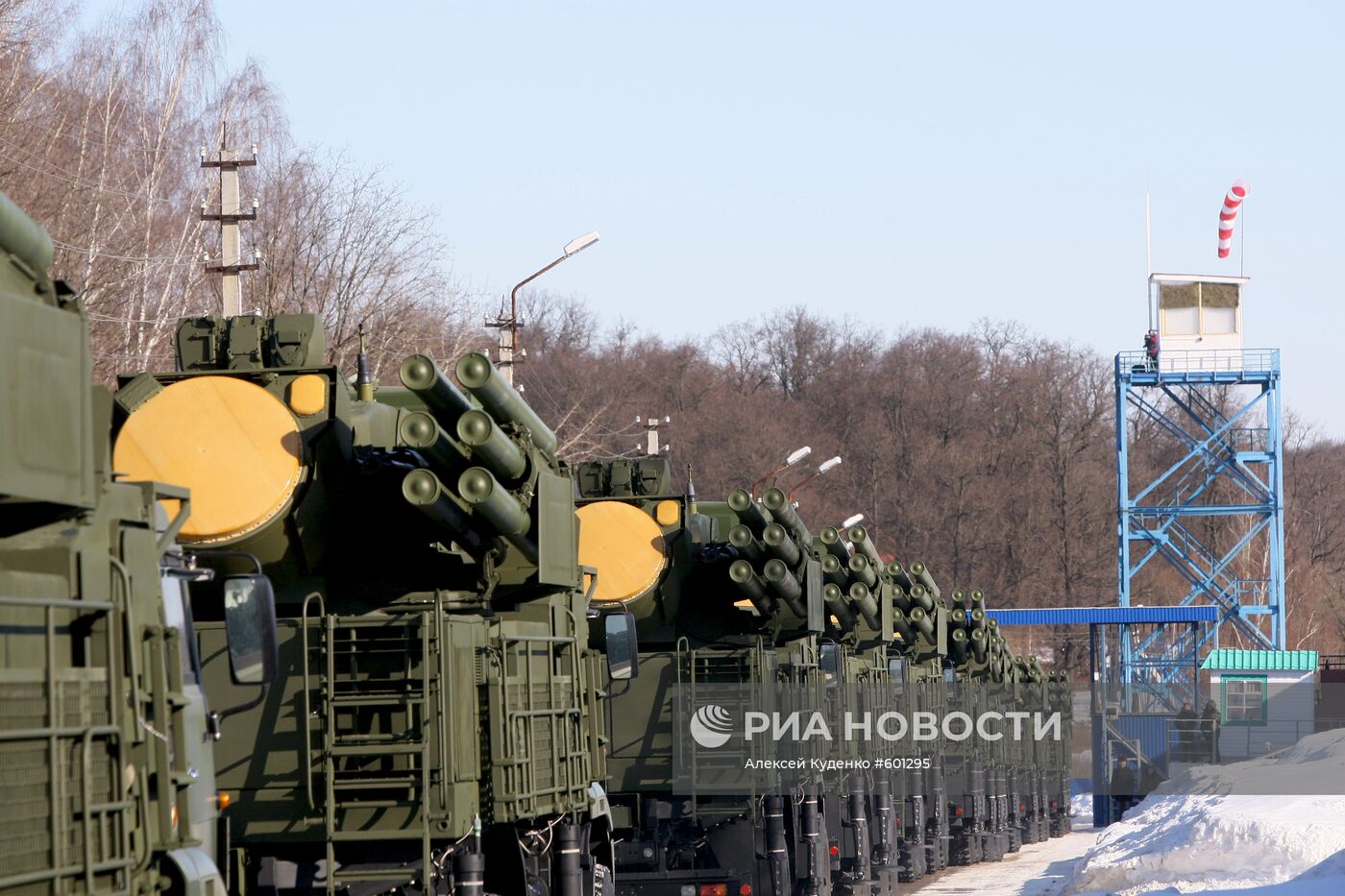 ВВС РФ приняли 10 новых зенитных ракетно-пушечных комплексов