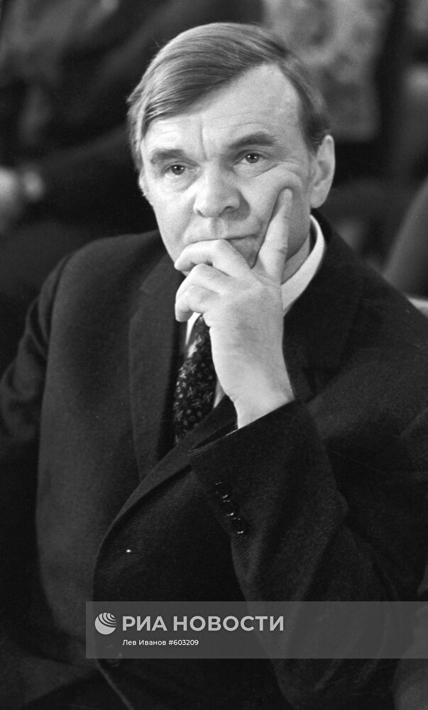 Писатель Ю.В.Бондарев