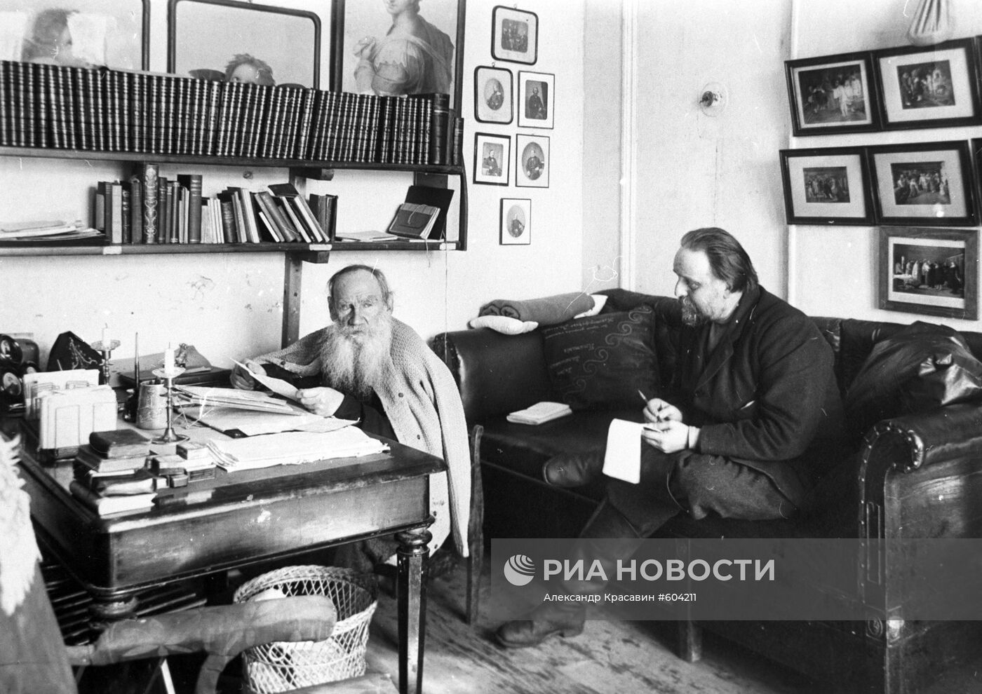 Л.Н. Толстой и В.Г. Чертков