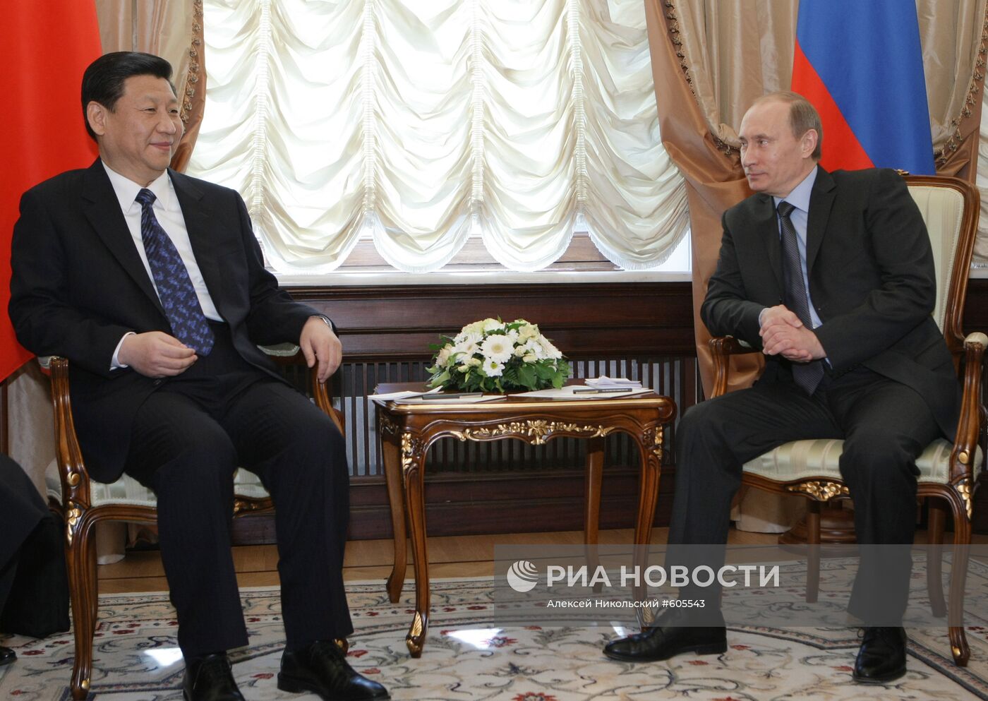 Владимир Путин встретился с Си Цзиньпином в Москве