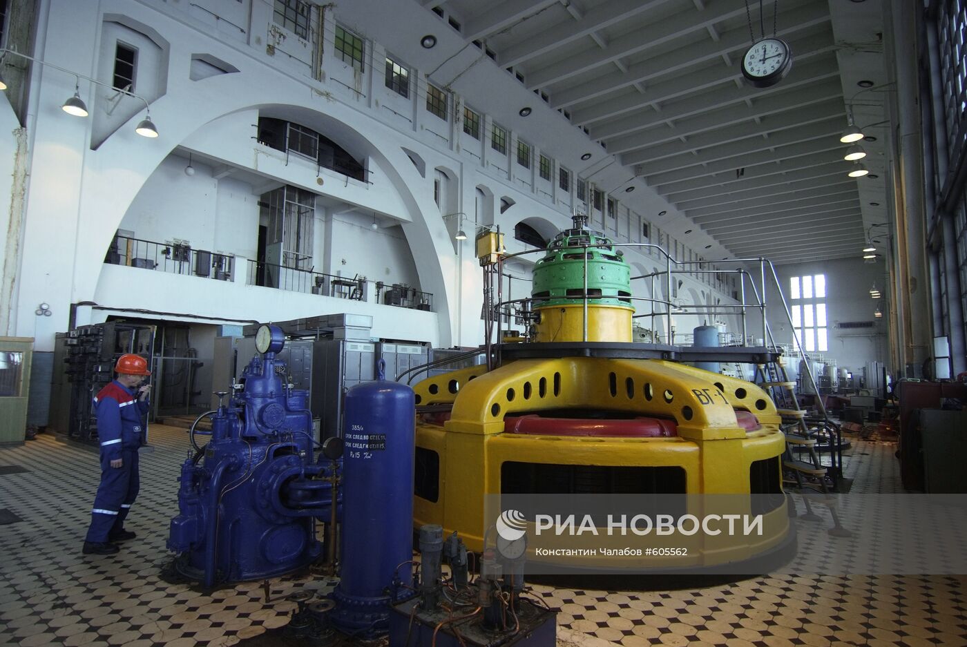 Машинный зал на Волховской ГЭС