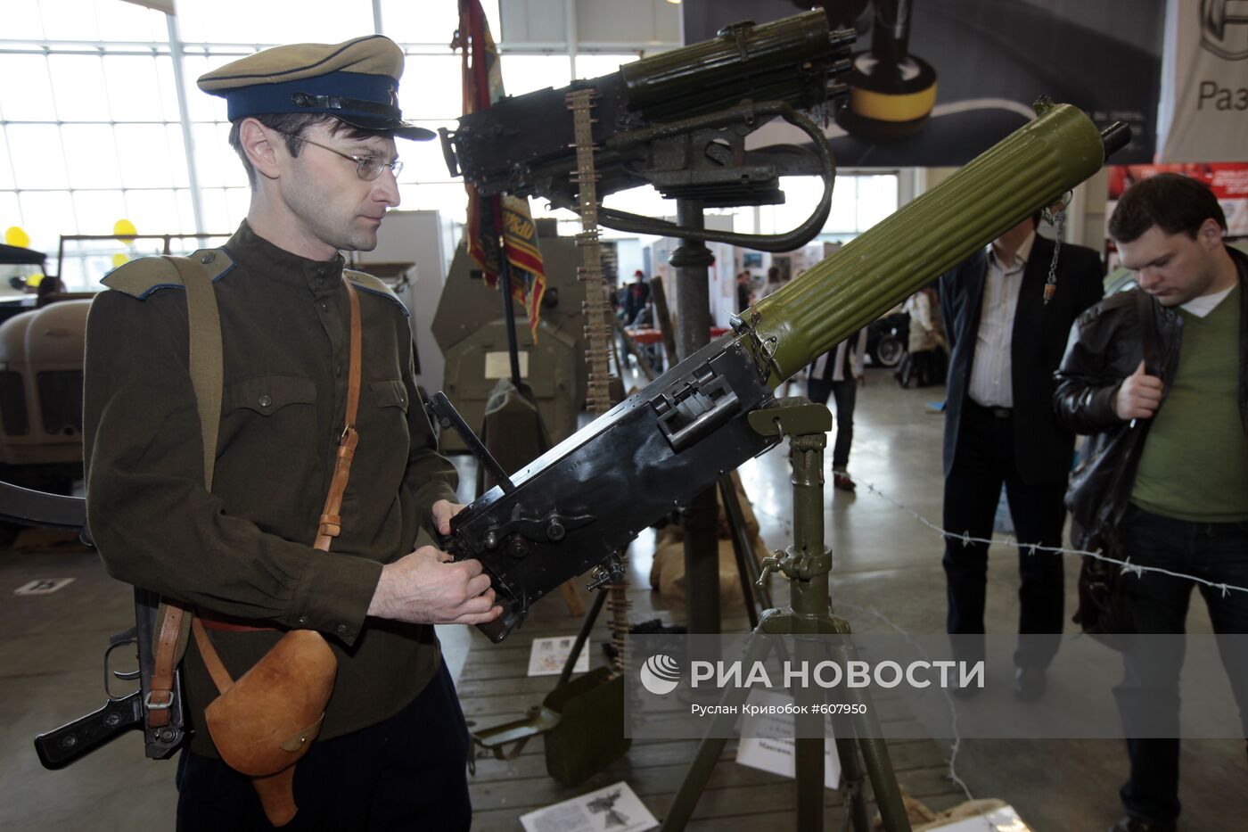 Открытие выставки старинных автомобилей "Олдтаймер-галерея"