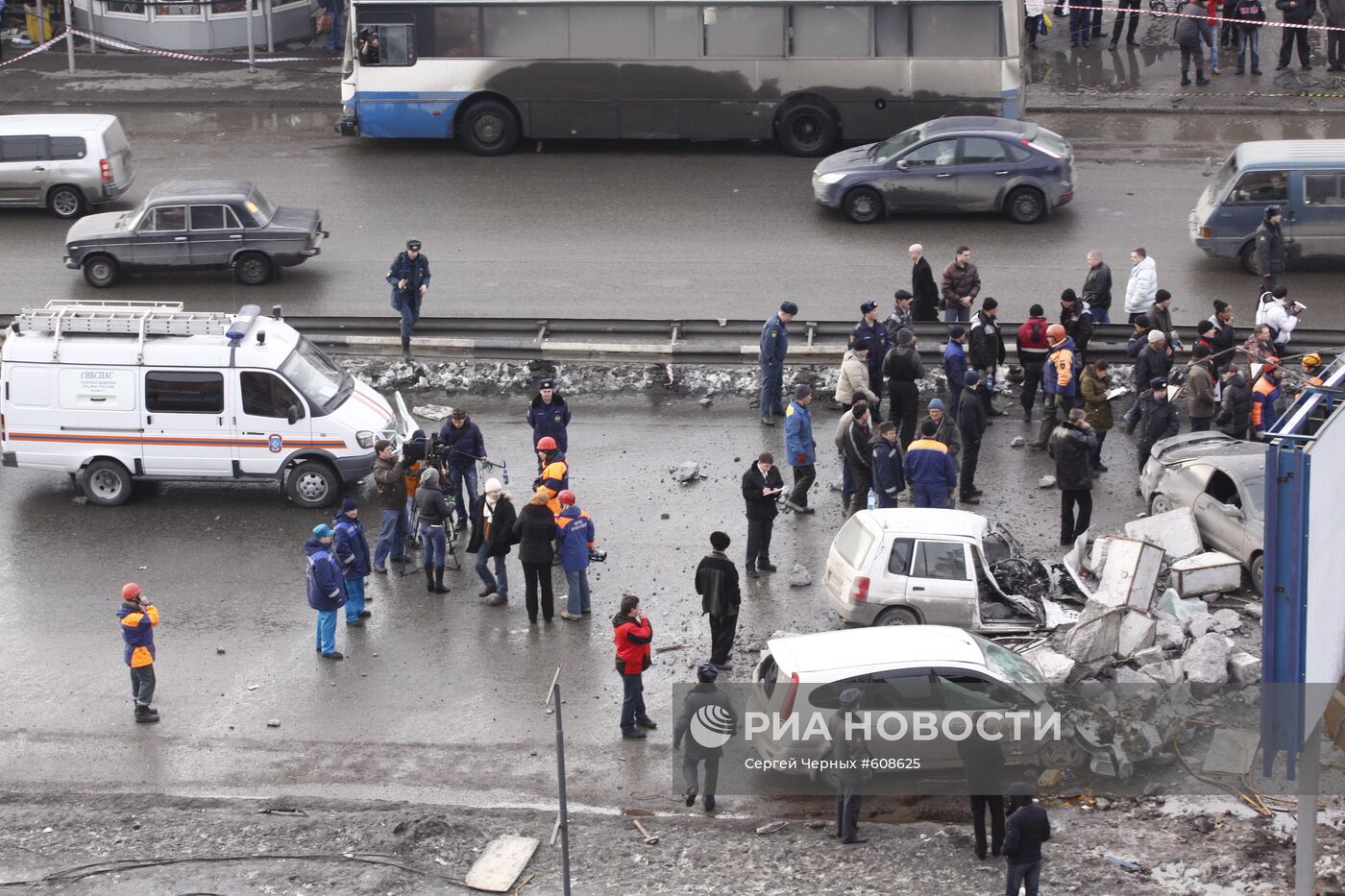 Башенный кран упал в Красноярске
