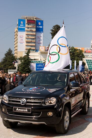 Встреча флагов Олимпиады и Паралимпиады в Сочи