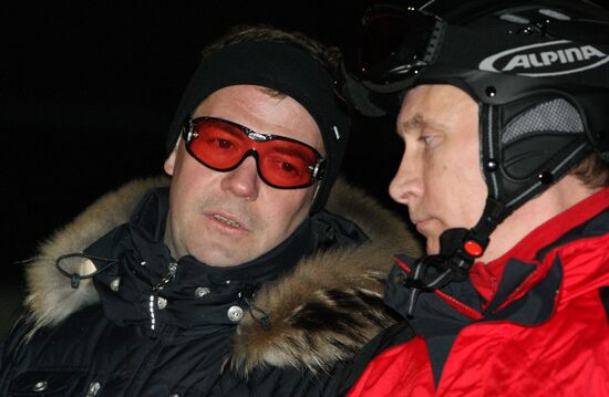Д.Медведев и В.Путин на горнолыжном курорте "Красная Поляна"
