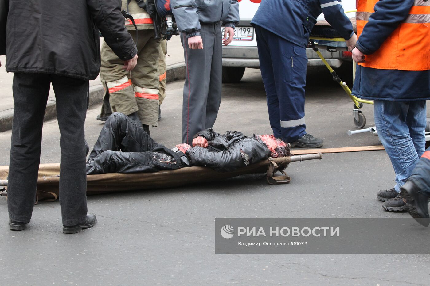 Взрыв на станции метро "Парк культуры"