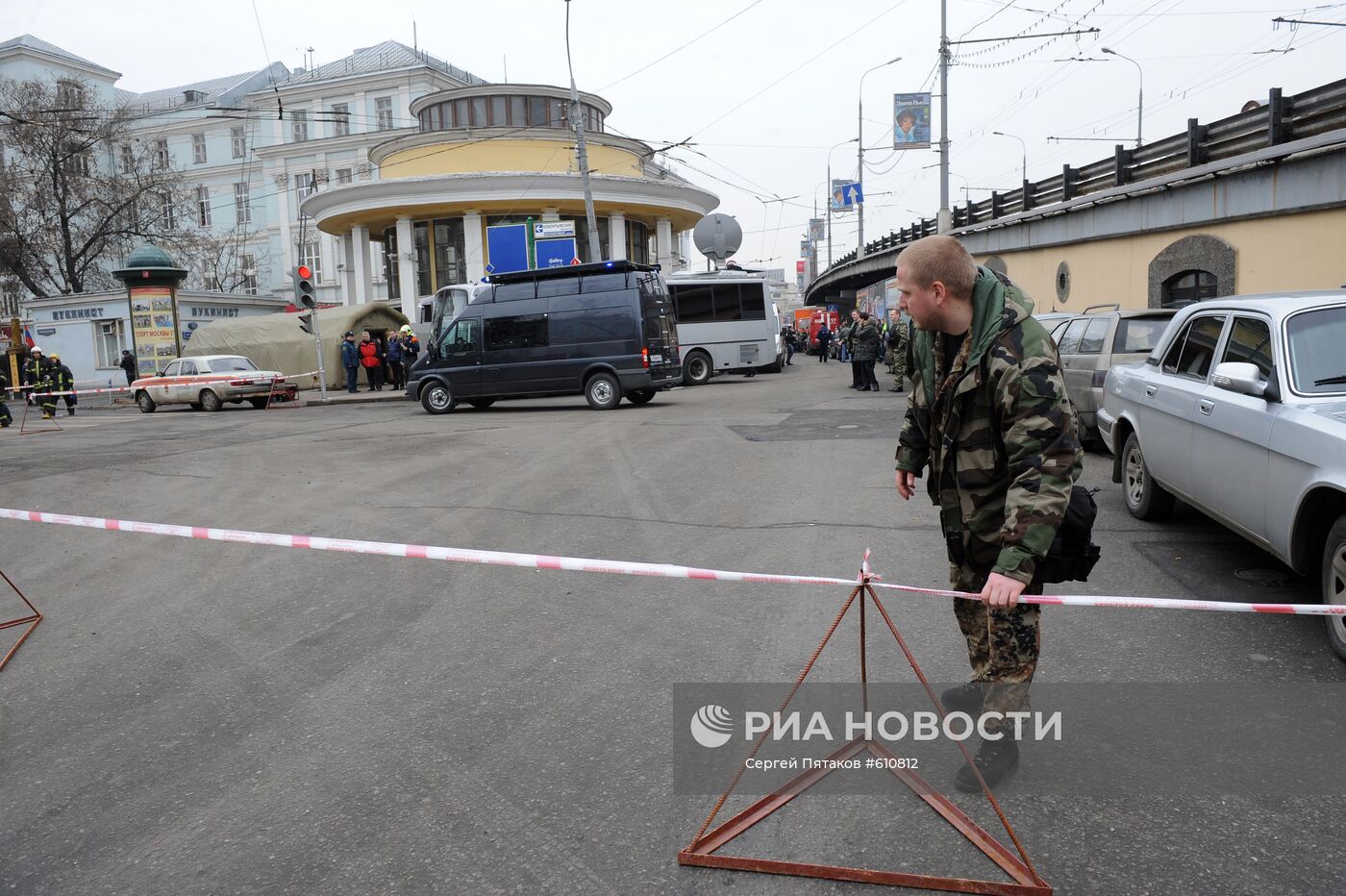 Взрыв на станции метро "Парк культуры"