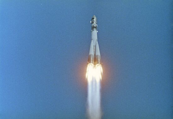 Космический корабль "Восток-1" стартовал с космодрома Байконур