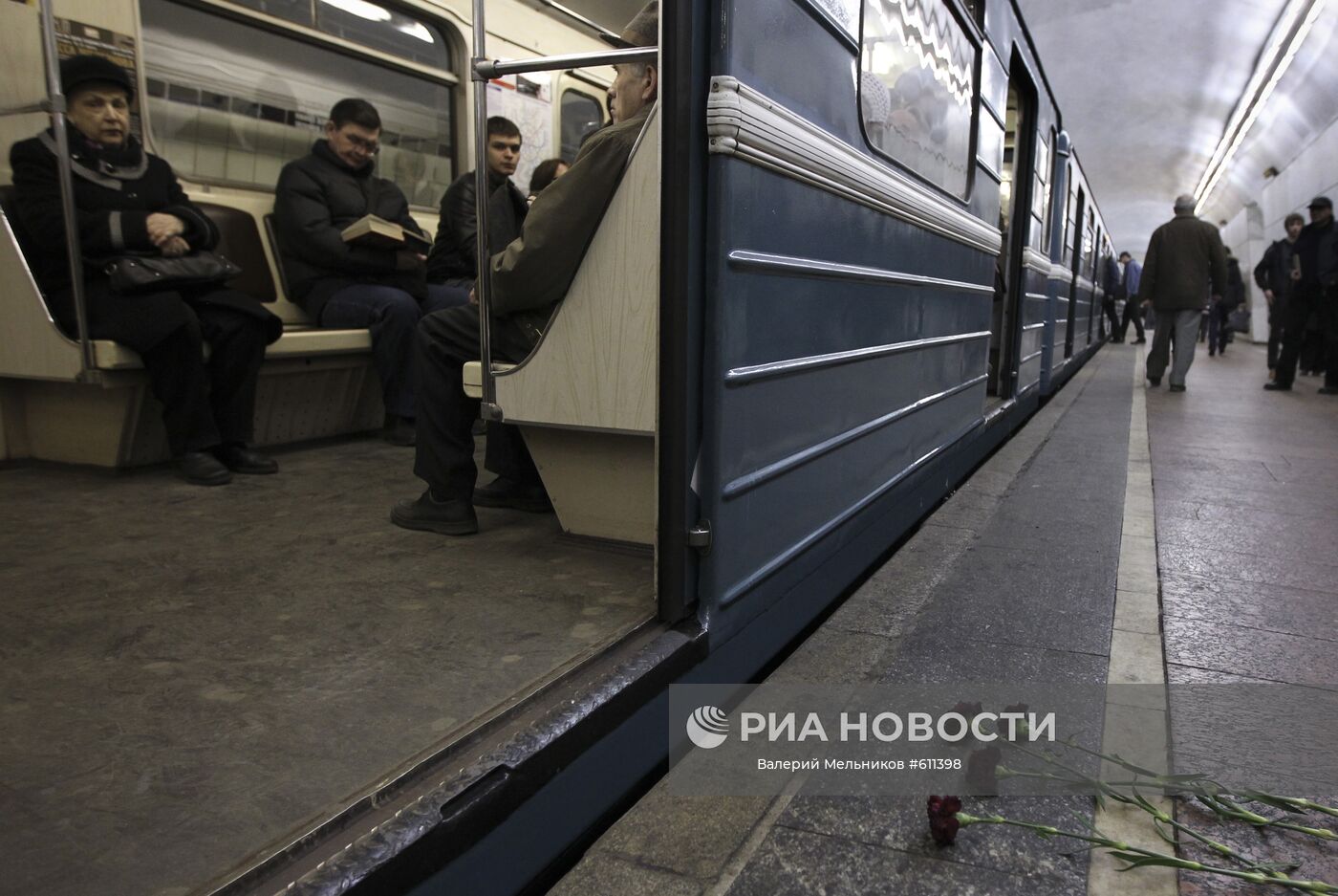 Сбой на серой ветке метро. Поезда на серой ветке. Вагоны метро серой ветки 2010. Авария поезда на метро Лубянка. Теракт в метро Москва Алтуфьево.