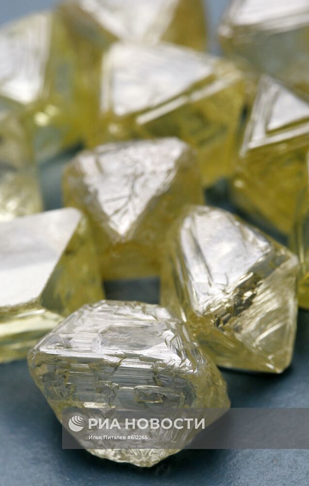 Алмазы из коллекции Гохрана России