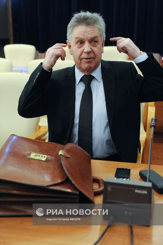 Игорь Голутвин