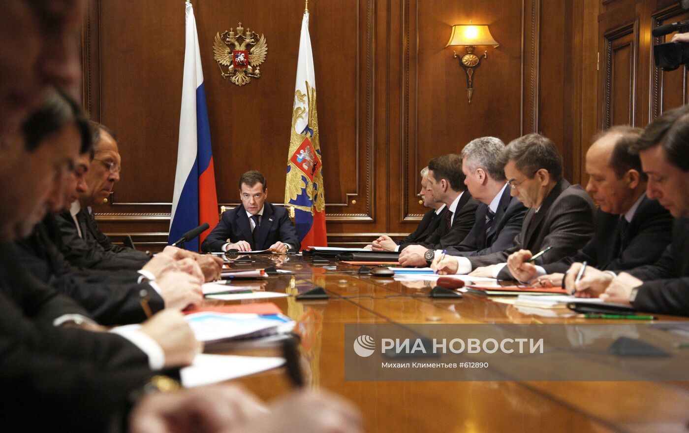 Дмитрий Медведев провел заседание Совета безопасности РФ