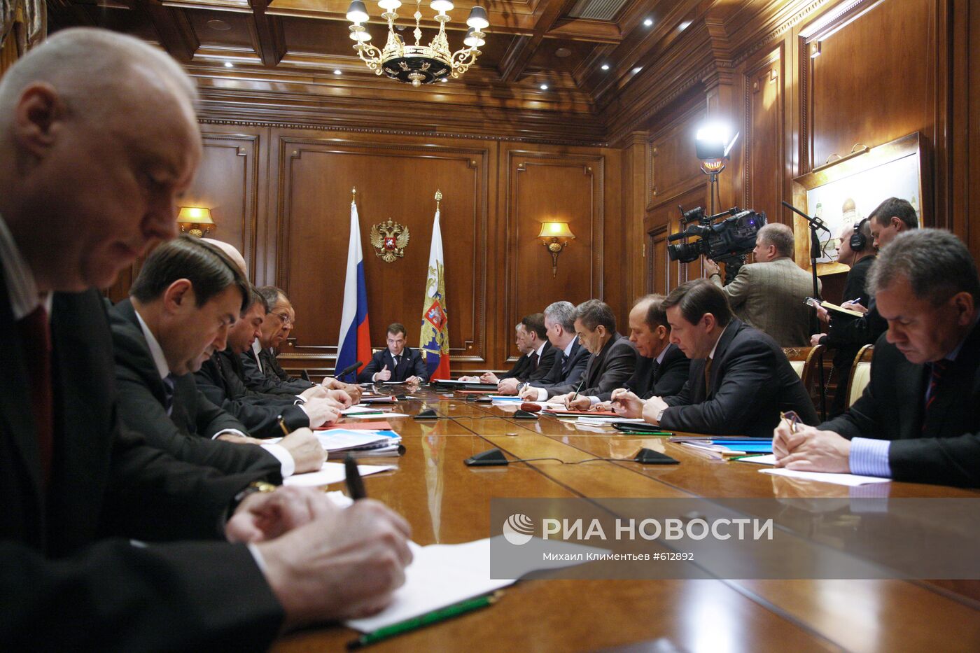 Дмитрий Медведев провел заседание Совета безопасности РФ