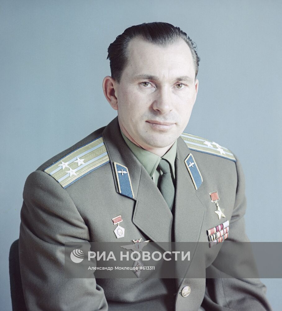 Летчик-космонавт СССР П. Беляев