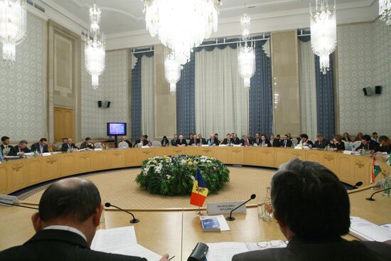 Встреча министров финансов стран СНГ в Москве