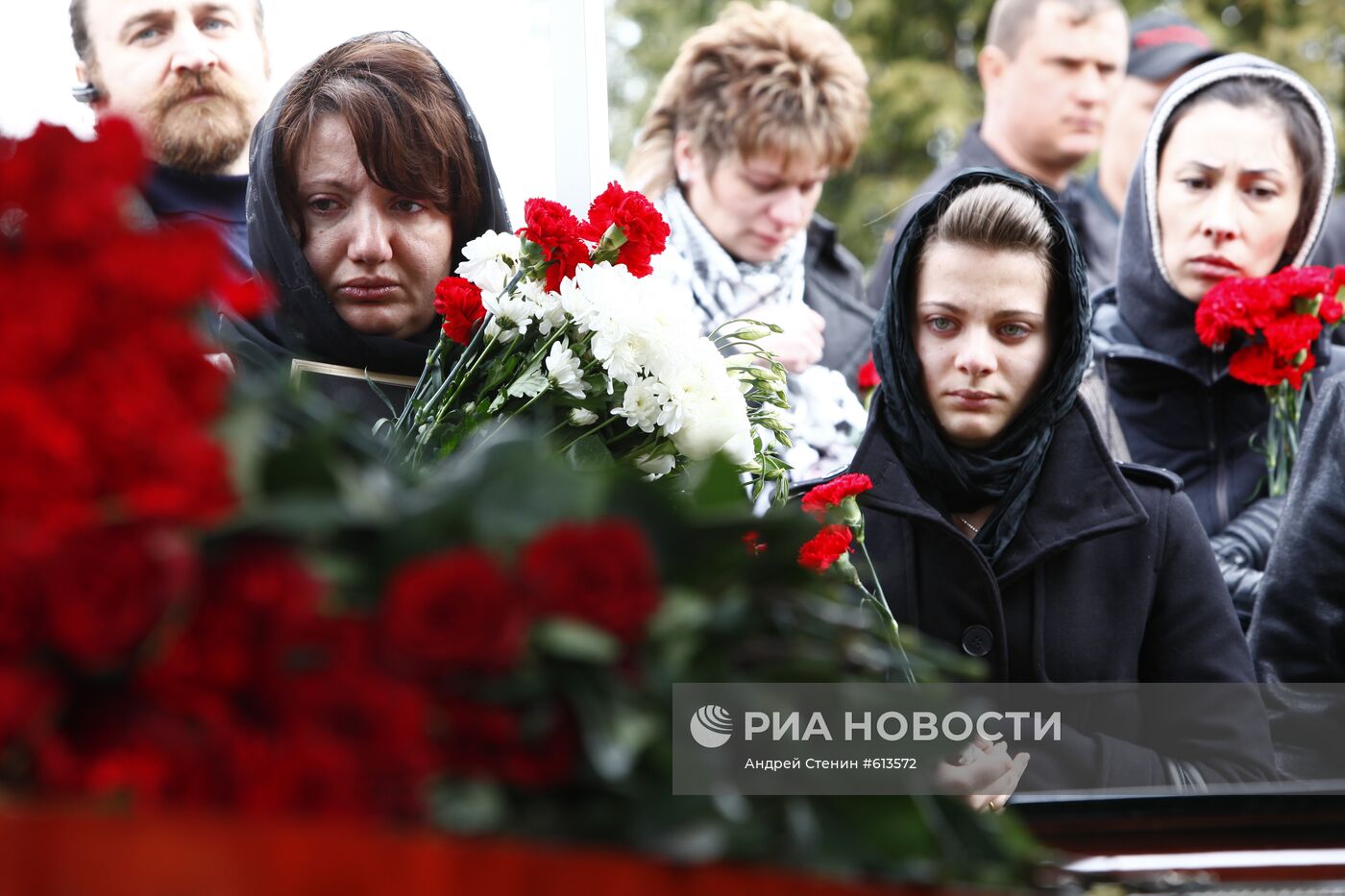 Похороны Анны Пермяковой, погибшей в результате теракта в Москве