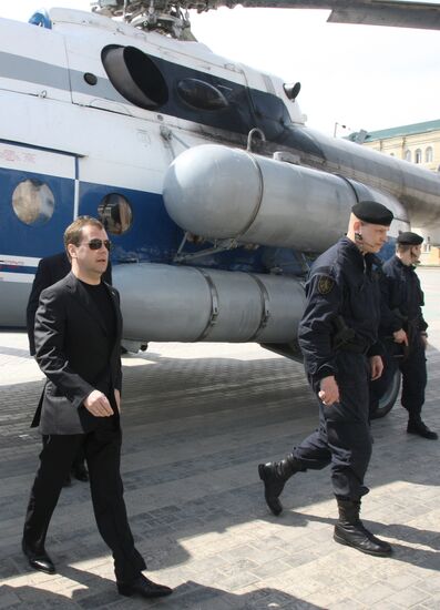 Дмитрий Медведев прибыл в Махачкалу