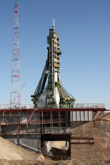Старт космического корабля "Союз ТМА-18" к МКС
