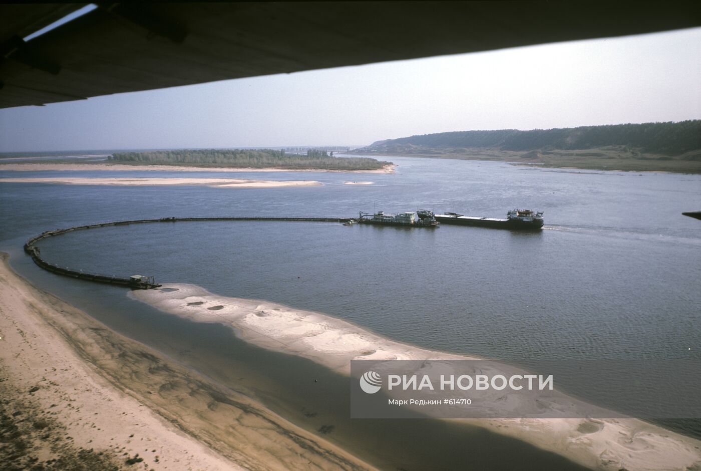 Дноуглубительные работы на реке Волга