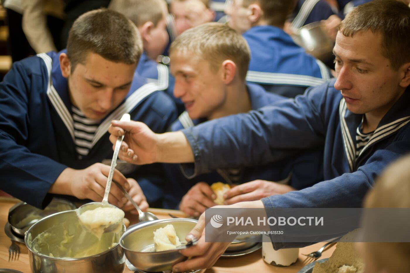 Ракетный крейсер "Петр Великий"