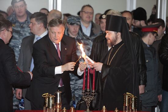Встреча Благодатного огня в Москве