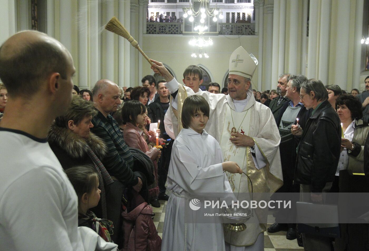Празднование католической Пасхи в Москве