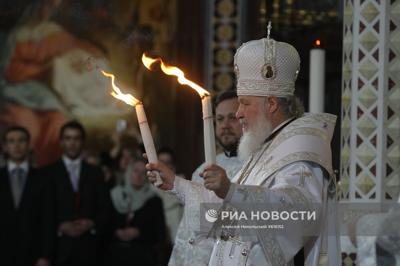Патриарх Кирилл на пасхальном богослужении